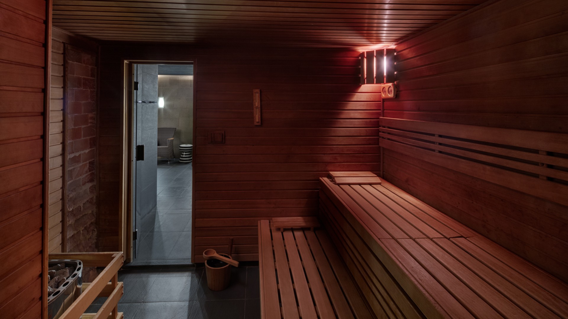 JPrerovsky_Hotel Olympia_Sauna_16A1160.jpg