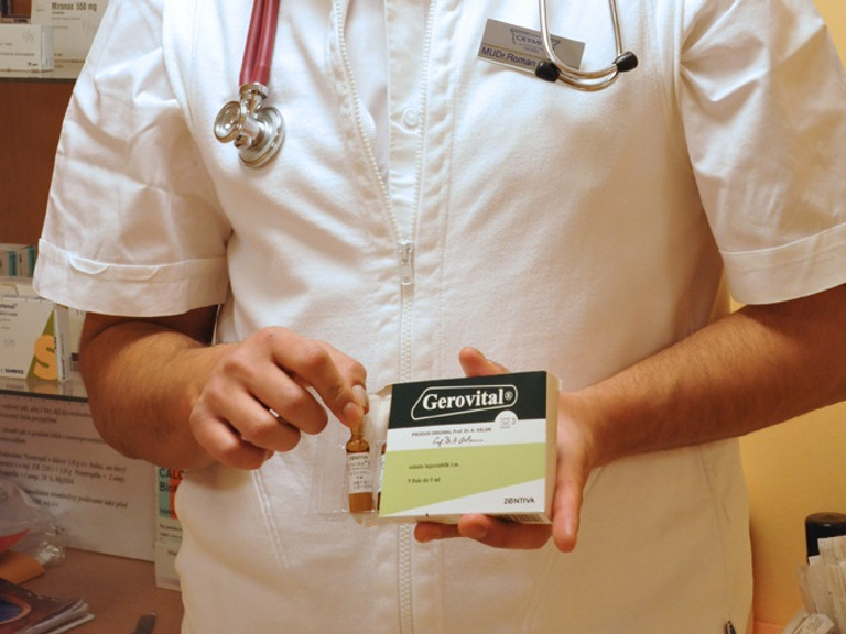 Regenerative Behandlung mit Gerovital