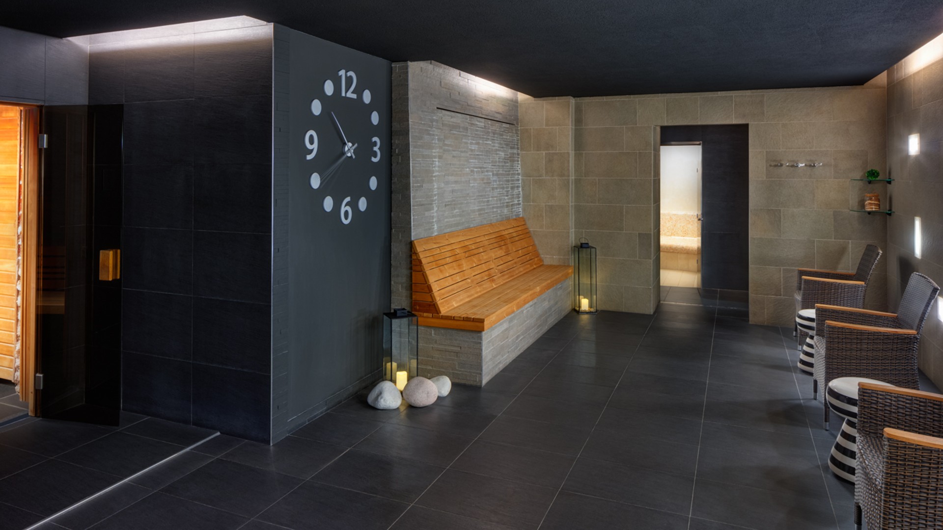 JPrerovsky_Hotel Olympia_Sauna_Mistnost_16A1048.jpg